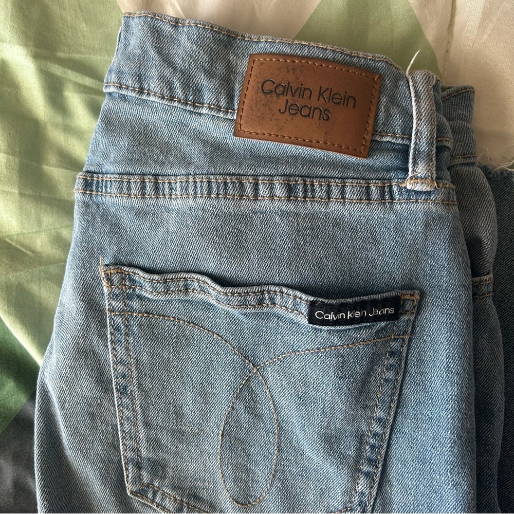 Calvin Klein High Rise Bootcut Jeans - Picture 7 of 7